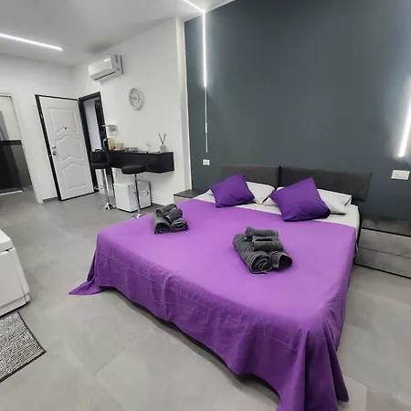 Holiday Luxury Room جيارديني ناكسوس