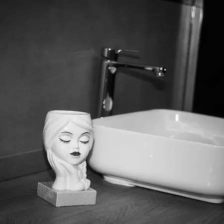 Love hotel Oasi Di Relax Suite Con Jacuzzi Privata Giardini Naxos